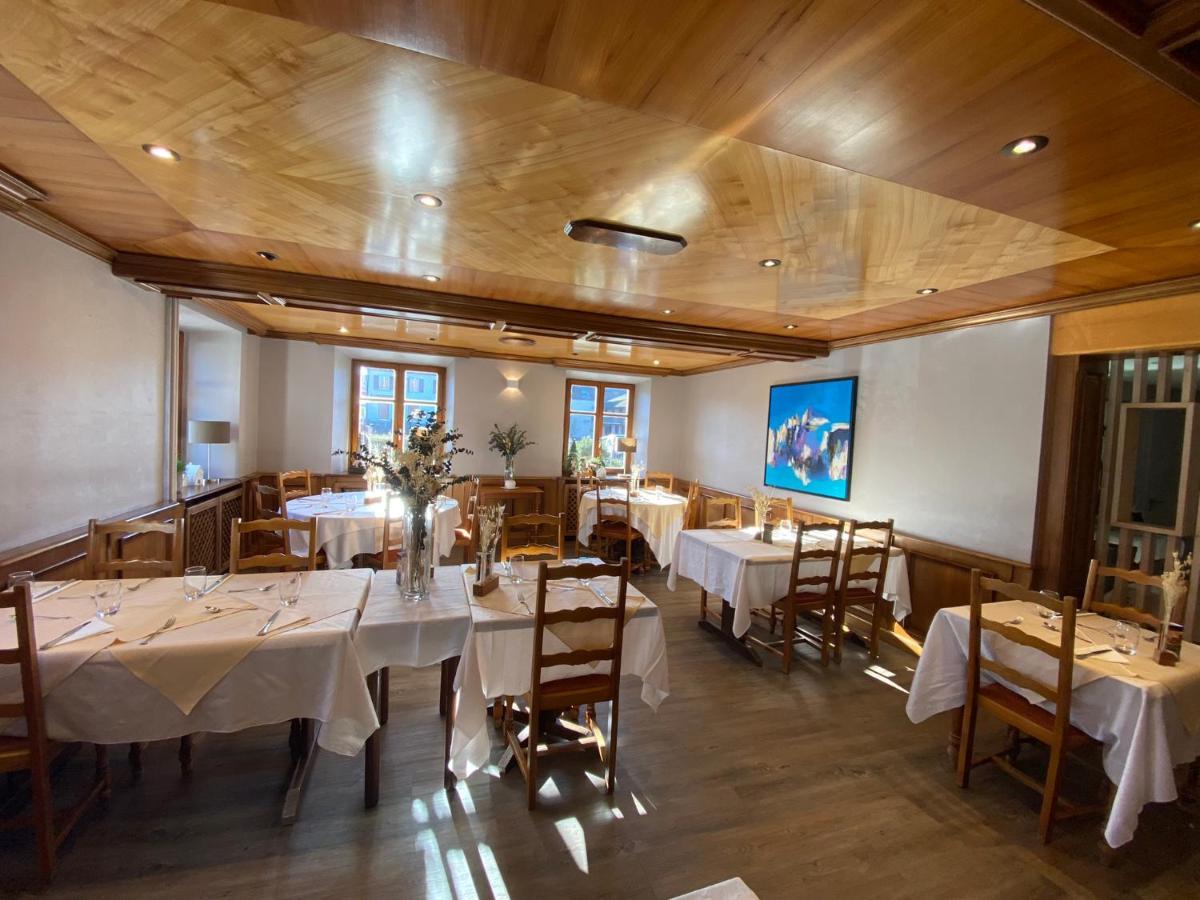 Hôtel Restaurant Au Lion Rouge Bartenheim Exterior foto